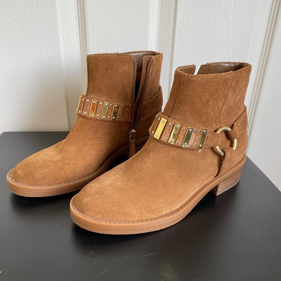 BRAND NEW- BROWN SUEDE ANKLE BOOTS - Picture 1 of 7